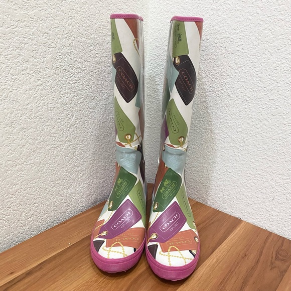 COACH F2460 Pammie Hang Tags Printed Colorful Fun Rain Boots Rubber Size 9B - Picture 5 of 16